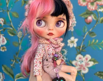 Melanie ooak custom Blythe doll