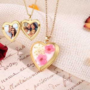 Gold Locket Necklace,Custom Heart Pendant,Picture Gold Custom,Heart Locket Jewelry,Memorial Necklace,Heart Locket Photo,Picture Necklace