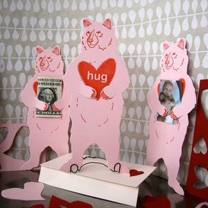 Letterpress Valentine Bear Hug Karte