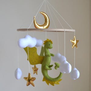 Dragon mobile baby, cot mobile boy, baby mobile Dragon, stars and moon mobile