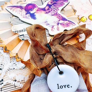 Handmade LOVE Vintage Shabby Chic Sparrow, Bladmuziek, Kant en Goudrozet Tijdelijke Valentijnskaart, Jubileum, Trouwkaart