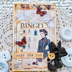 Tarjeta de felicitación vintage retro "Mujer con bingo y mariposas" hecha a mano, SOLO PARA TI