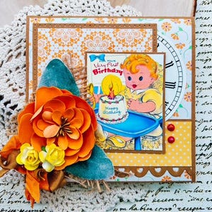 Cartão de Feliz Primeiro Aniversário Bebê Vintage Retro Feito à Mão com Bolo dos Anos 50