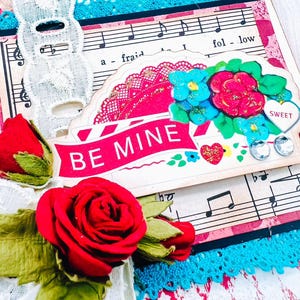 Tarjeta de San Valentín hecha a mano de estilo victoriano vintage con rosas y encaje BE MINE