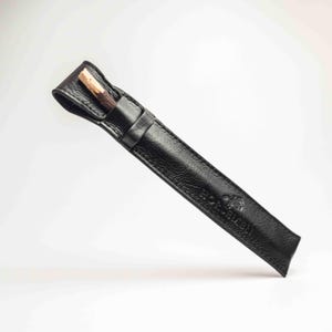Natural Miswak Teeth Cleaning Stick Leather Case | Islamic Sunnah Oral Care | Eco-Friendly Toothbrush | Travel Size | Organic Dental Care