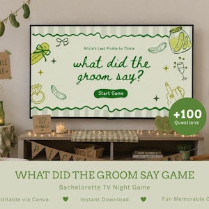 Peut inclure: Un écran de télévision numérique affiche un jeu intitulé Alicia's Last Pickle to Tickle avec le texte what did the groom say? et un bouton Start Game. L'écran présente des illustrations de cornichons verts, une bague et une main avec une bague.