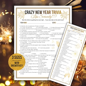Puede incluir: Un juego de tarjetas de trivia de Nochevieja con detalles dorados. Las tarjetas presentan el texto "Crazy New Year Trivia" e incluyen preguntas y claves de respuestas. El diseño incluye copas de champán y fuegos artificiales.