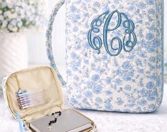 Funda protectora para Biblia personalizada con monograma floral estilo shabby chic