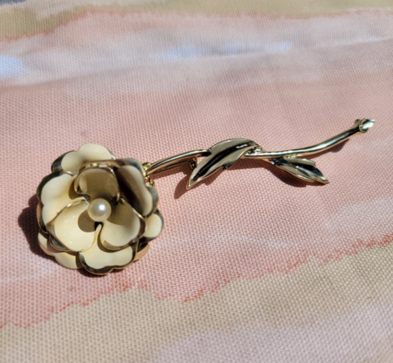 Vintage Delicate Pink & Cream Floral Brooch Large Pink Flower Brooch: Handmade Floral Corsage Dress Pin  main image 4