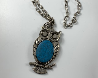 Vintage 1970&#39;s Silvertone Owl Necklace with Faux Turquoise