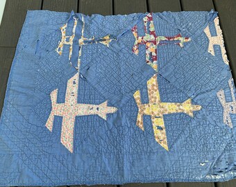 Vintage Well Worn Hand Quilted Sailboat Pattern Cutter Quilt Piece Set In Blue