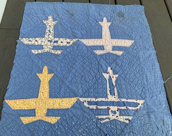 Vintage Well Worn Hand Quilted Sailboat Pattern Cutter Quilt Piece Set In Blue