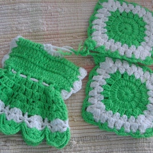VIntage Green and White Yarn Hand Crochet Dress and 2 Matching Square Potholders
