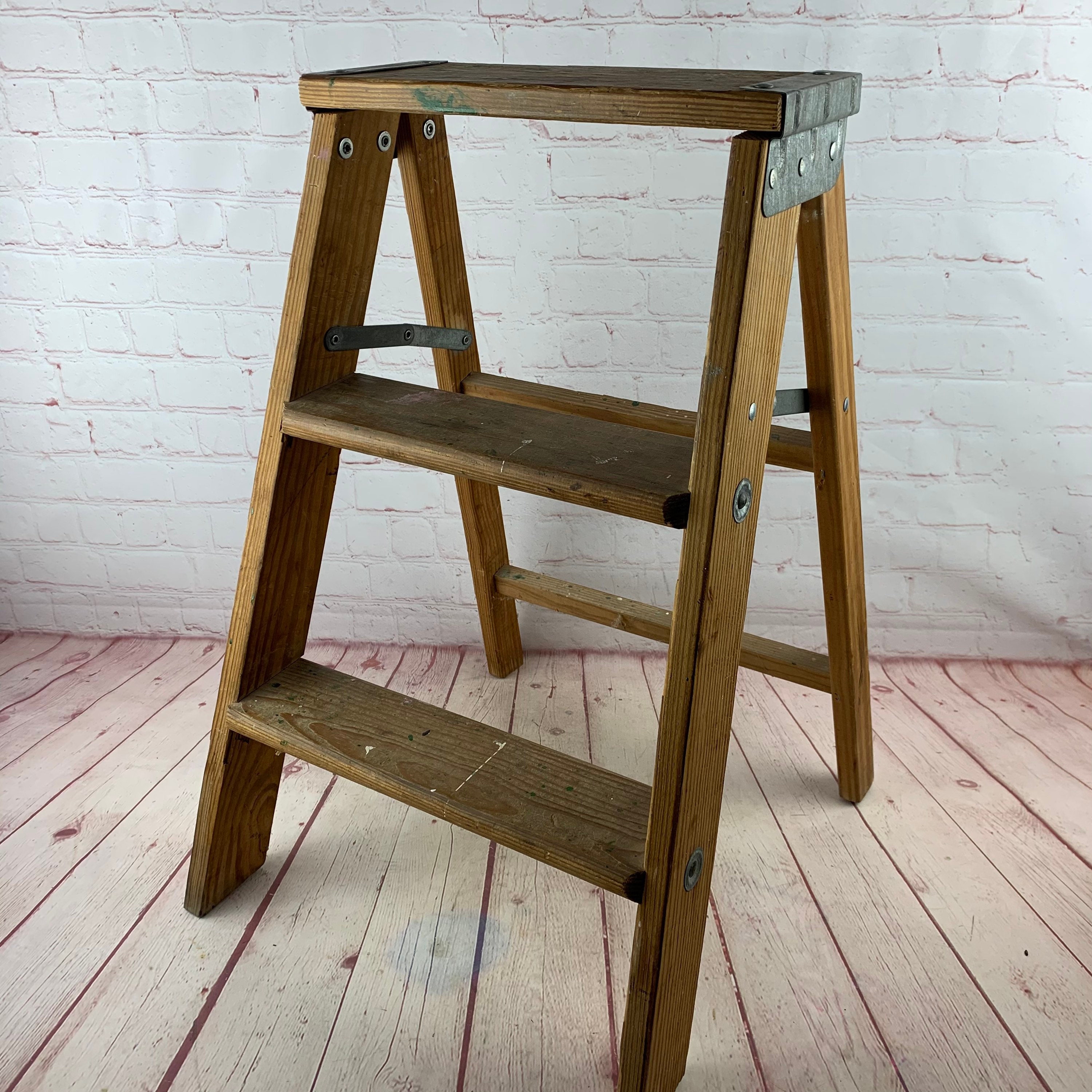 Ladder Stands for sale Only 3 left at 75