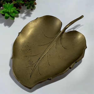 Vintage Brass Leaf Tray Trinket Tray or Candy Dish