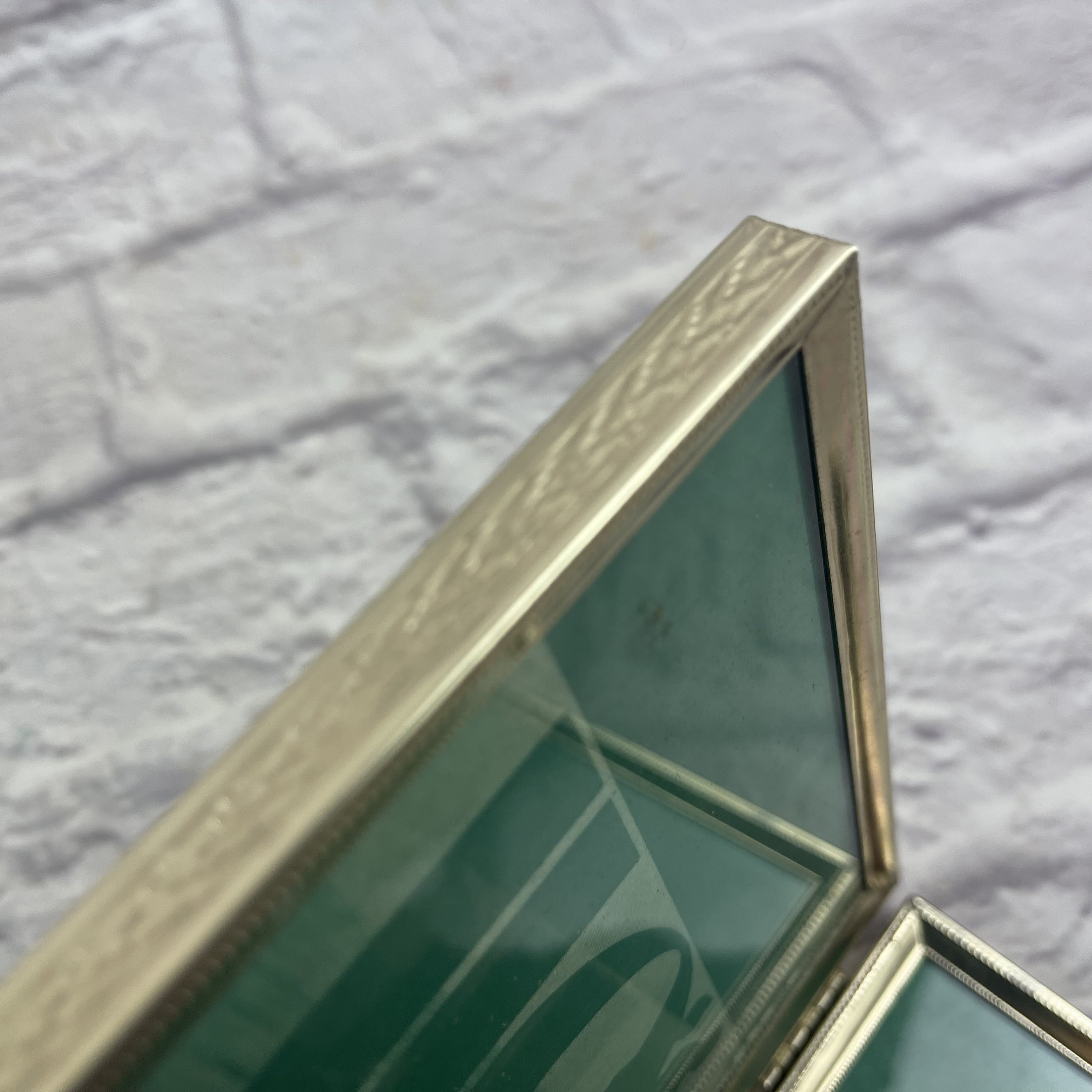 Vintage Double Hinged Bifold Goldtone Metal 5 X 7 Picture Frames - Etsy