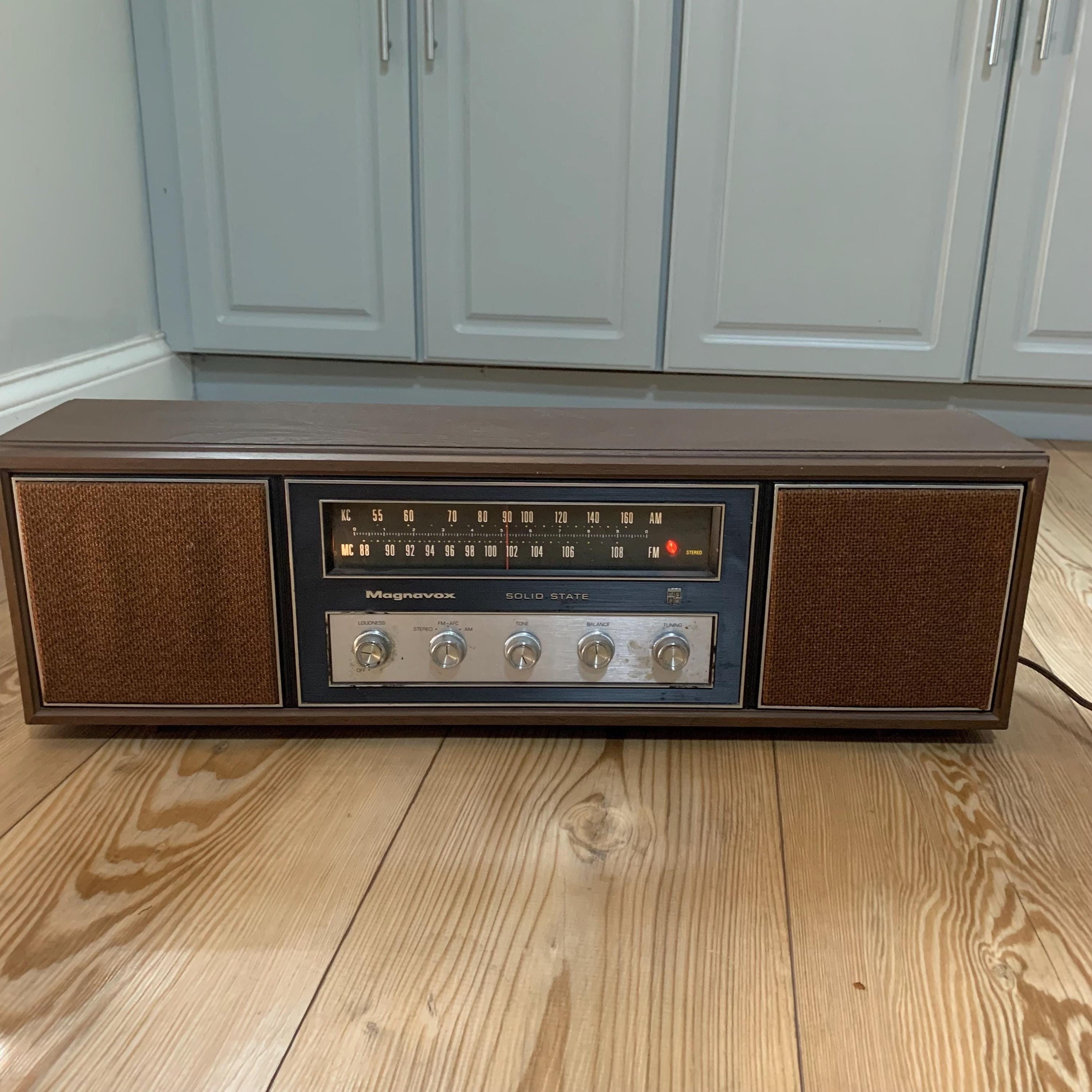 Vintage 1967 Tabletop Magnavox 1FM031 Stereo AM FM Radio - Etsy Vintage 1967 Tabletop Magnavox 1FM031 Stereo AM FM Radio - Etsy