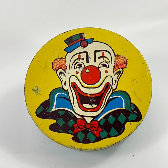 Vintage 1959 US Metal Toy Mfg Tin Clown Party Noisemaker Spinning