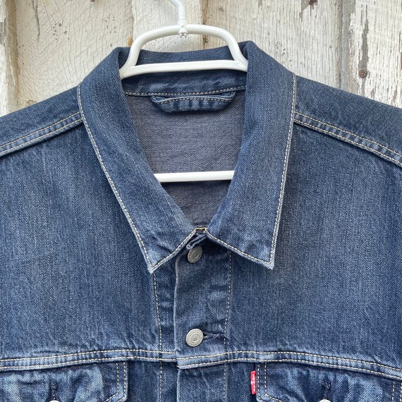 Vintage Men's Levi's Denim Trucker Jacket - image 4