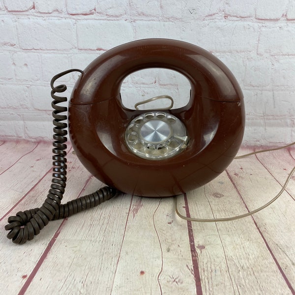 Vintage WESTERN ELECTRIC Art Deco Donut Shaped Brown Rotary Dial Telephone Untested