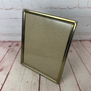 Vintage Goldtone Metal 8 x 10 Picture Frame