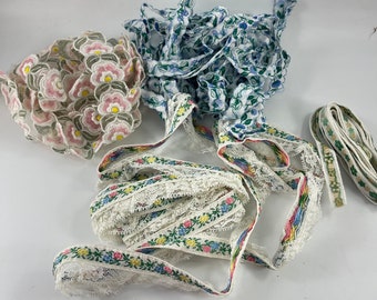 Lot of 4 Pieces of Assorted Vintage Floral Trim Trimming