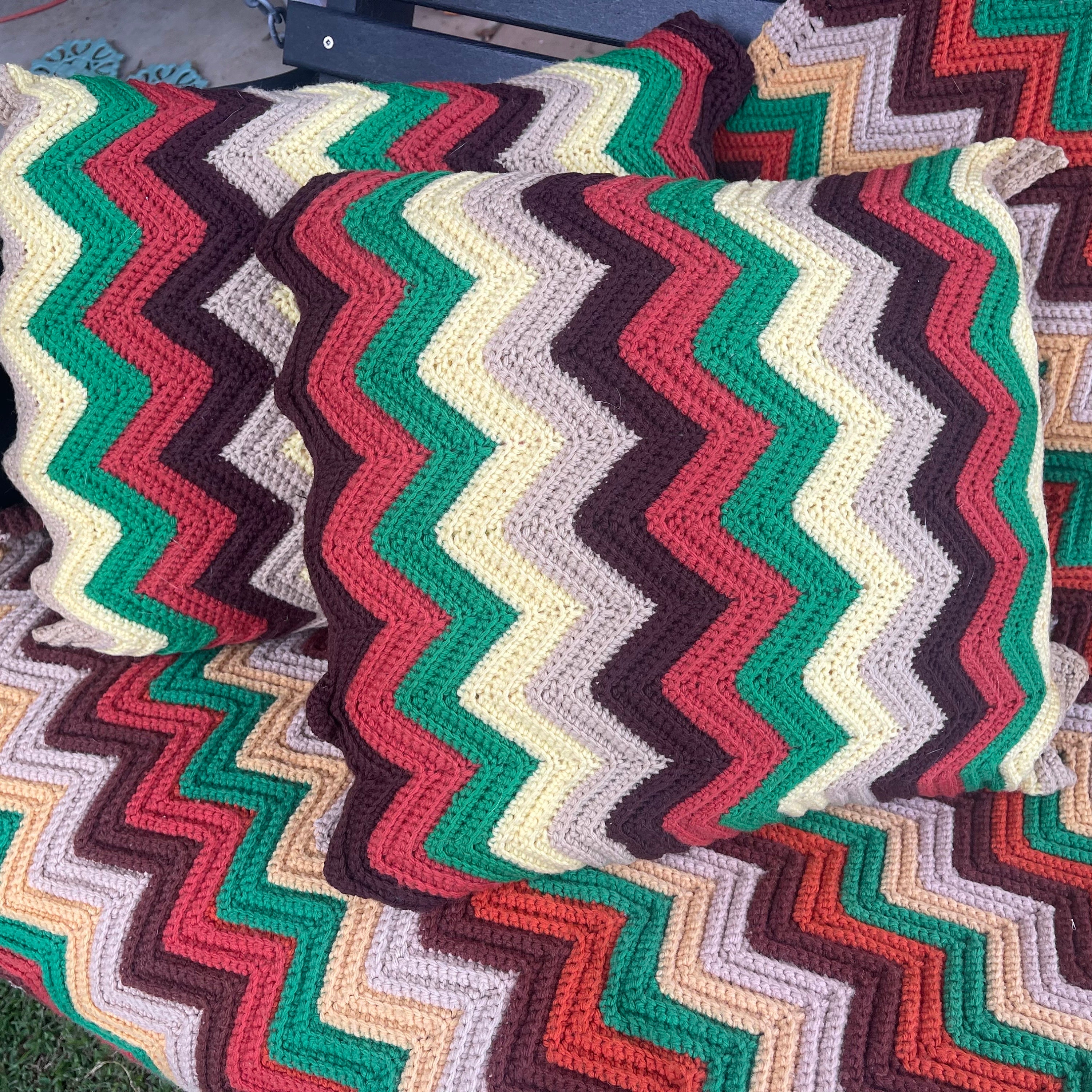 Vintage Hand Crochet Zig Zag Pattern Afghan and Matching Pillows - Etsy