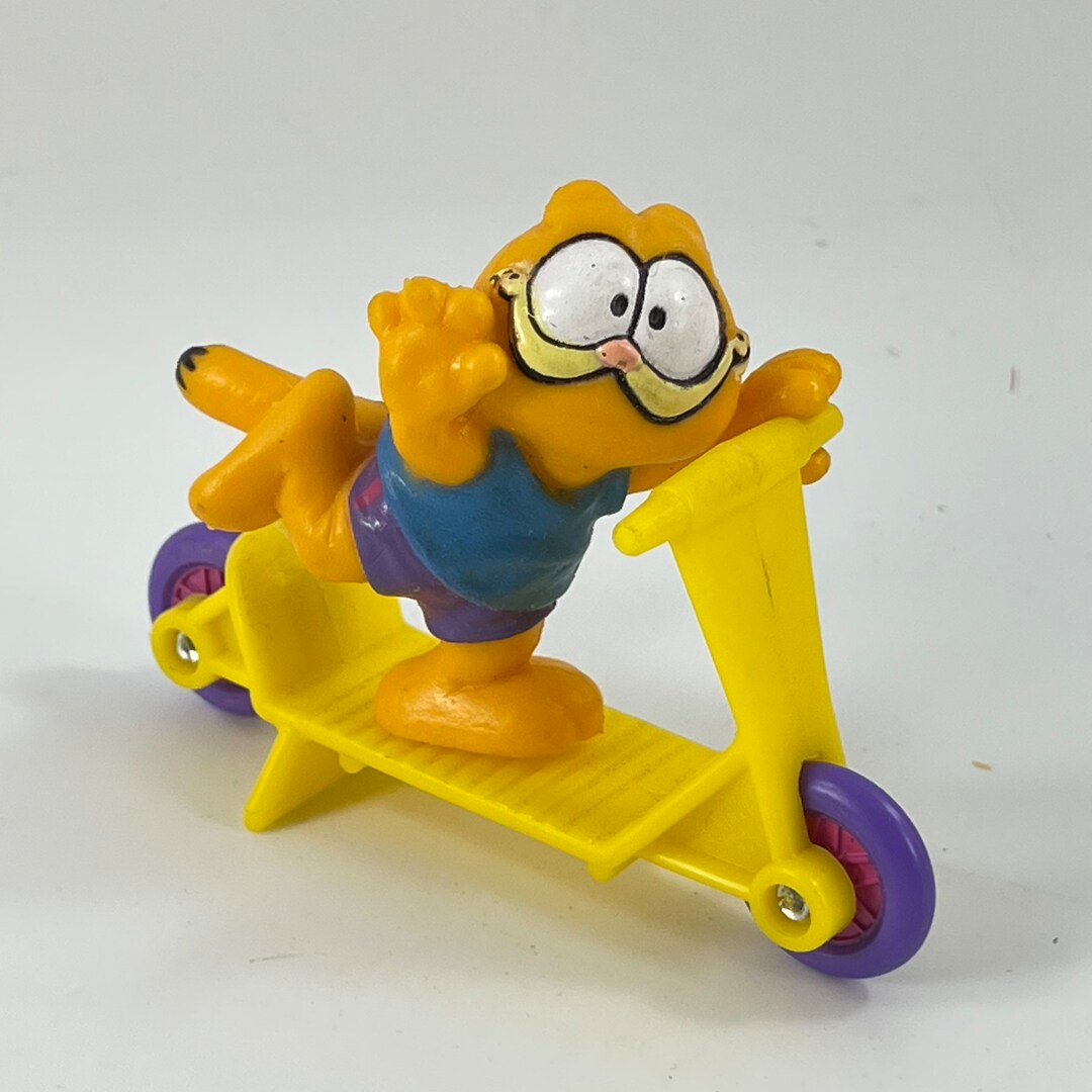 Garfield ベッドで寝るフィギュア 1978年製 Garfield ベッドで寝るフィギュア 1978年製