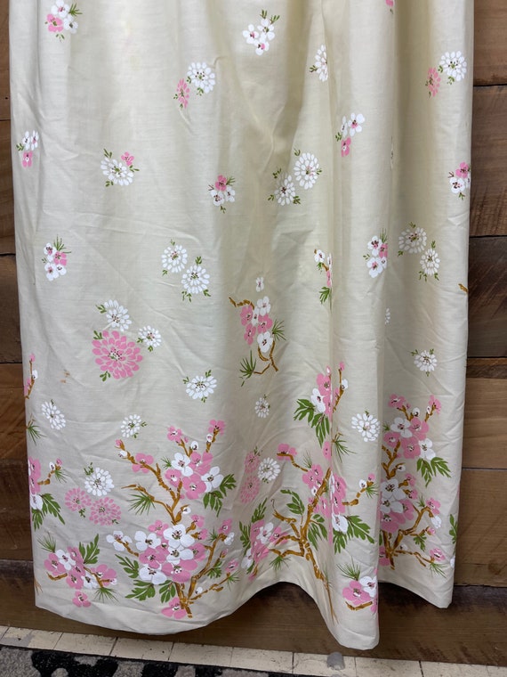 Vintage 1970’s Era Beige With Pink and White Flor… - image 4