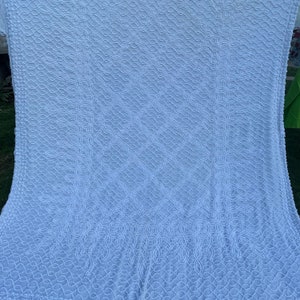 Vintage Fluffy White Full Size Chenille Bedspread with Fringed Ends