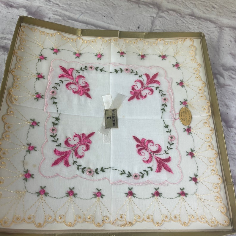 Pair of Vintage NIB Ladies White Cotton Hankies Handkerchiefs With Pink Flowers image 5