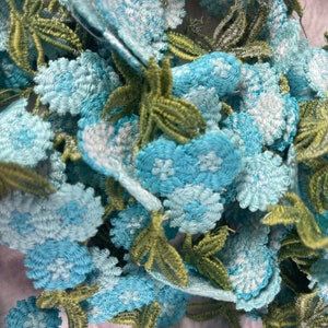 8 Yards of Vintage 1960s Era Blue Floral Daisies Daisy Lace Trim in Two Pieces image 3