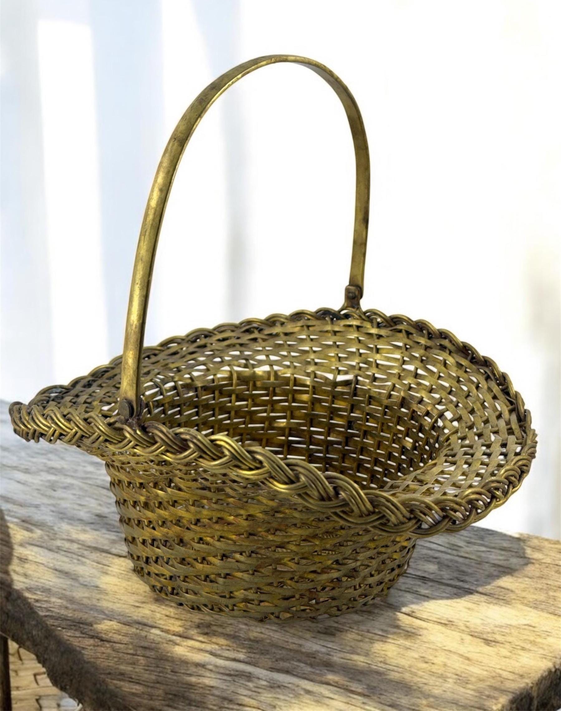 ヴィンテージの真鍮編みバスケット（ハンドル付き） - Etsy 日本