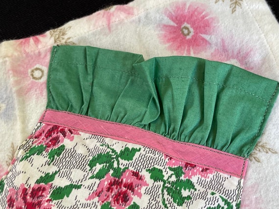 Vintage 1950’s Era Ladies’ Pink, Green and White … - image 4