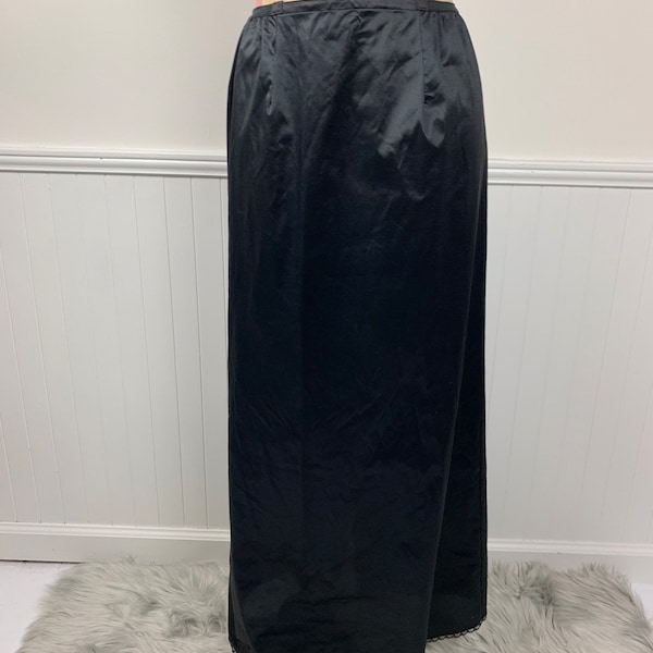 Vintage Ladies’ Size Small Black Antron Nylon Tricot Munsingwear Long Black Half Slip with Lace Trim