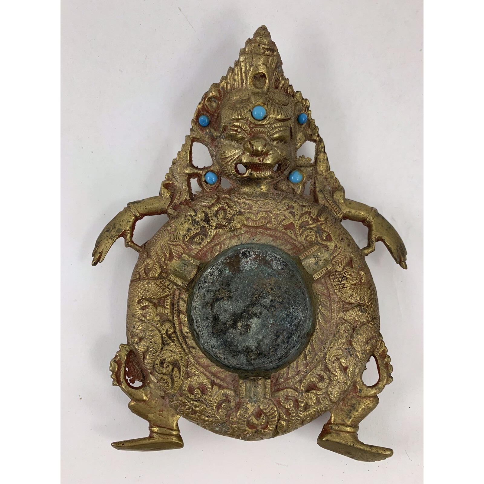 ヴィンテージ チベット仏教 宝石（ビーズ）付き 真鍮製 灰皿 - Etsy 日本