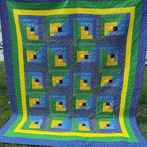 Vintage 1970&#39;s Era Colorful Calico Log Cabin Quilt Hand Stitched