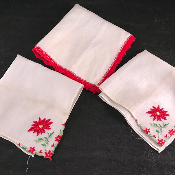 Ensemble de 3 hankies /mouchoirs vintage pour dames rouges et blanches (poinsettias de broderie et garniture au crochet)
