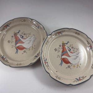 Pair of Vintage International China MARMALADE Stoneware Goose Geese 7 1/2&quot; Inch Salad Plates