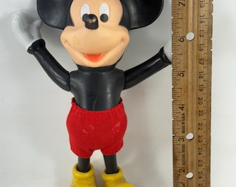 ウォルト・ディズニー・プロダクションズによる1970年代のヴィンテージ