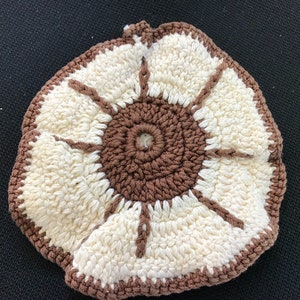Vintage Hand Crochet Brown and Off White Round Pot Holder/Potholder