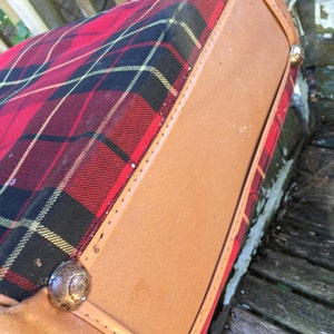 Vintage Red Scottish Plaid Thermos Lunch Kit with 2 Thermoses and Loaf Keeper Container and Vinyl Bag image 2