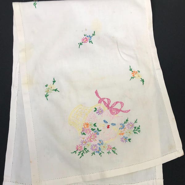 Vintage White Table Runner or Dresser Scarf with Hand Embroidery Flowers and Kittens/Cats in Baskets