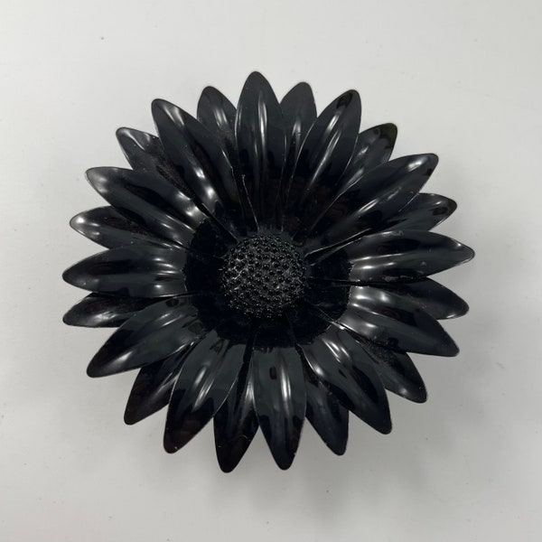 Vintage Black Daisy Enamel Flower Pin Brooch Lapel Pin