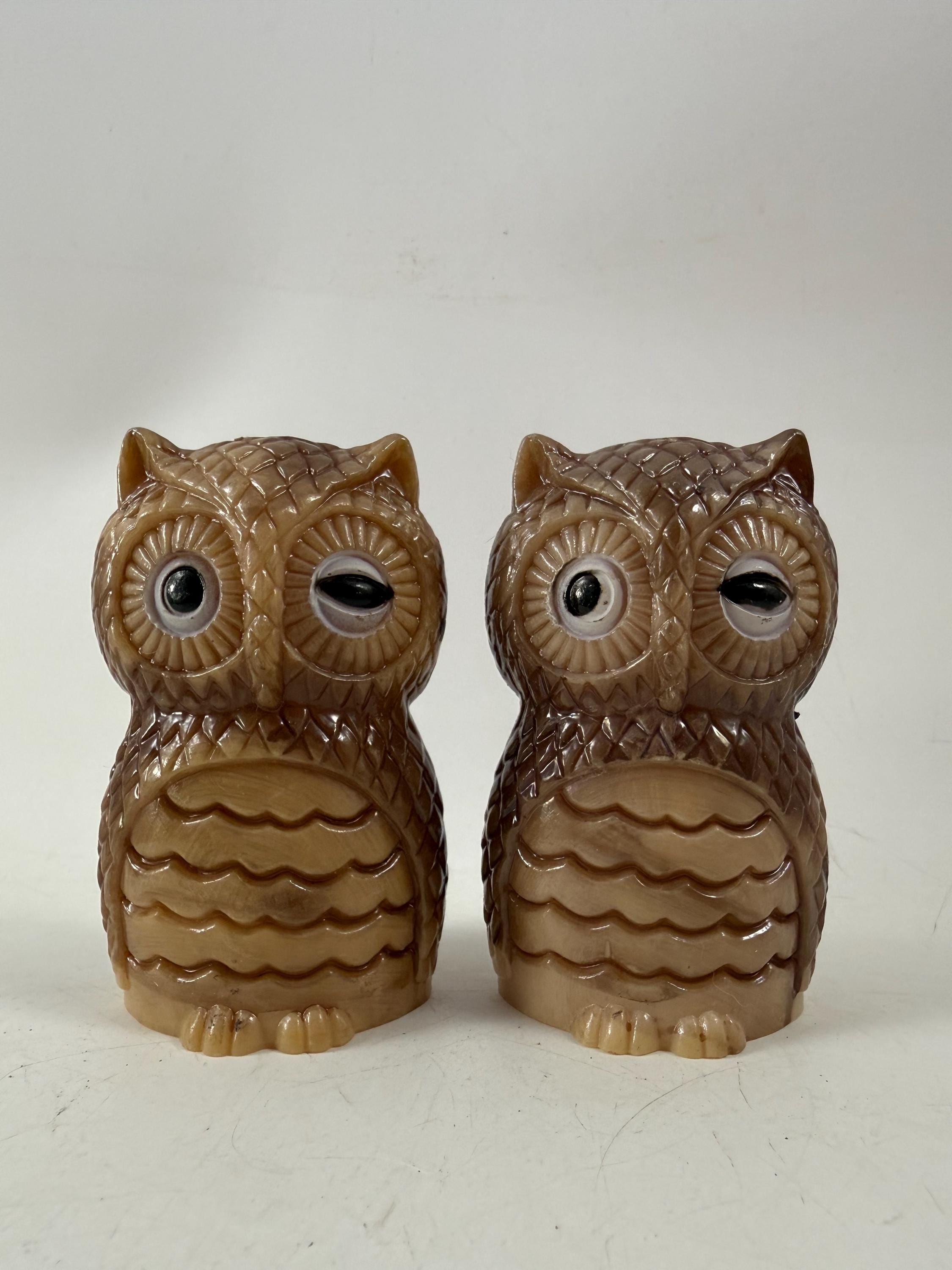 ☆デヴィッド・アンデルセン☆フクロウ☆ソルト＆ペッパーシェイカー☆2個セット ヴィンテージの茶色のプラスチック製フクロウ型ソルト＆ペッパー