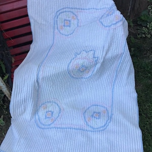 Vintage Floral Chenille Baby Bedspread or Blanket