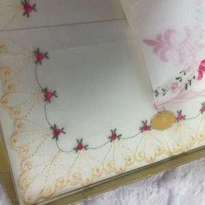 Pair of Vintage NIB Ladies White Cotton Hankies Handkerchiefs With Pink Flowers image 6