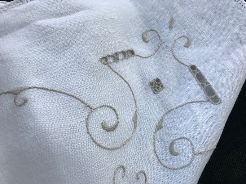 Vintage White Cutwork Embroidery Tablecloth