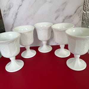 Lot of 5 Vintage Milkglass Milk Glass Harvest Grapes Stemmed Tumblers Glasses Goblets Indiana Glass