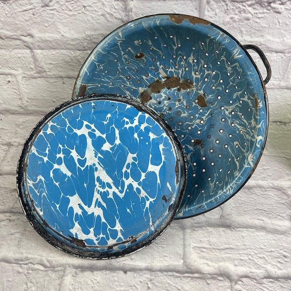 Two Pieces of Well Loved Vintage Antique Blue Swirl Enamelware Granite Colander and Pie Plate Etsy Canada